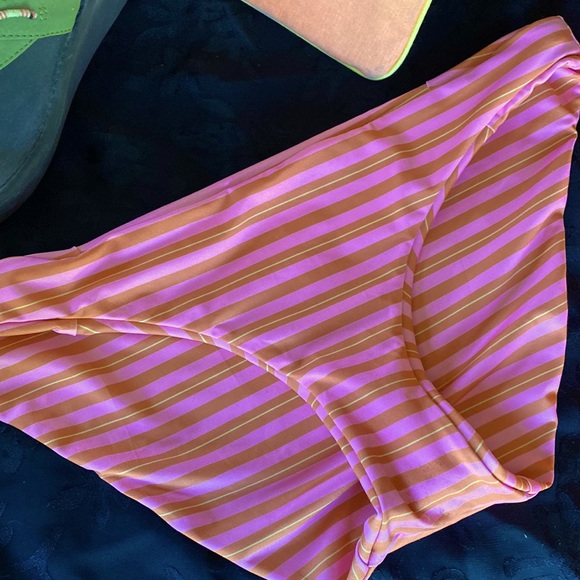 Patagonia Sunamee Bottoms NWT womens M - Picture 5 of 6